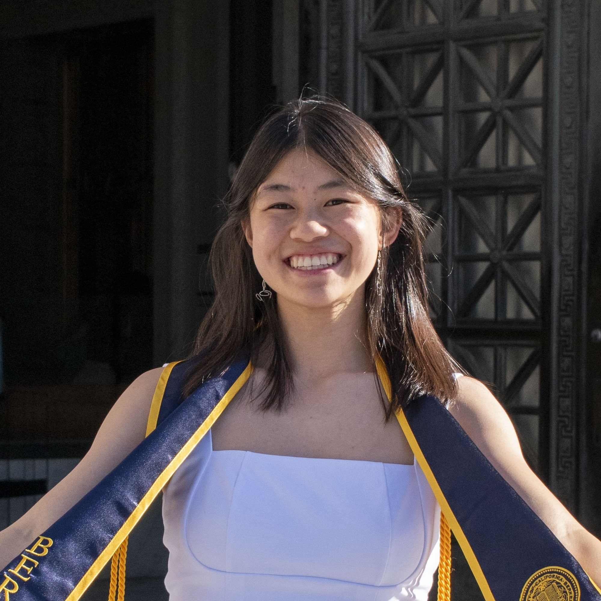 Photo of Jennifer Zhao